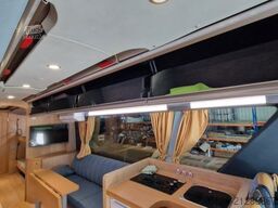 Neoplan Starliner 2 XXL Wohnbus Setra