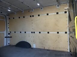 Volkswagen Crafter Kasten 35 2.0 TDI DSG 4Motion LED/AHK