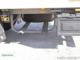 SCHMITZ CARGOBULL SKO Double Deck FP60 ThermoKing SLXi 300