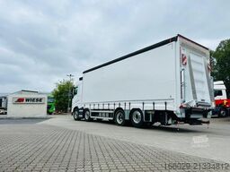 VOLVO 8x2 mit Schwerlast-Ladebordwand Rampe Stapler