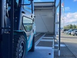 VOLVO 8x2 mit Schwerlast-Ladebordwand Rampe Stapler