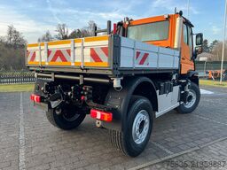 Mercedes Benz Unimog U527