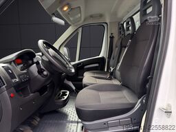 PEUGEOT Boxer Koffer Ladebordwand Klima Tempomat*82 Tkm*