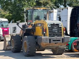 KOMATSU WA 320