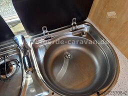 HOBBY Excellent 560 UFF Queensbett - Nr. 91 (8)