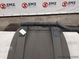 Iveco Occ spatbord rechts Iveco 41002409
