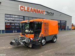 RAVO 580 with 3-rd brush