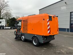 RAVO 580 with 3-rd brush