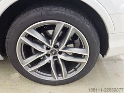 AUDI Q7 55 TFSI e quattro S line HeadUp/Massage/AHK