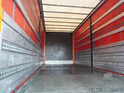 Mercedes-Benz Actros 2545 6×2 MP5 / FULL ADR / Curtain