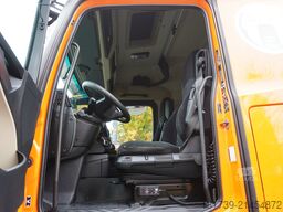 Mercedes-Benz Actros 2545 6×2 MP5 / FULL ADR / Curtain
