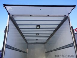 DAF LF 12.210 18-pallet container with tail