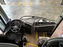 Van Hool EX17