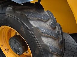 JCB 540-140
