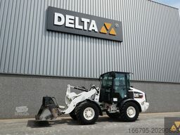 Caterpillar 906M