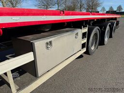 Broshuis 3AOU Flatbed 3x Extendable