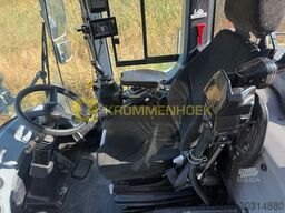 Liebherr L 586 Xpower