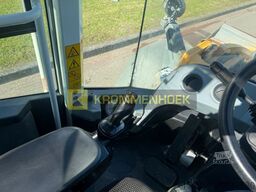 Liebherr L 586 Xpower