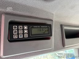 Mercedes-Benz AXOR 1829 + THERMO KING 500e + MANUAL + LIFT