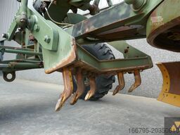 Caterpillar 130G Ex-army