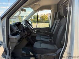 VW Crafter Kasten 35 mittellang FWD, teilverglast