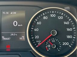 VW Crafter Kasten 35 mittellang FWD, teilverglast