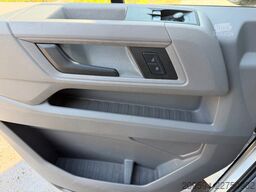 VW Crafter Kasten 35 mittellang FWD, teilverglast
