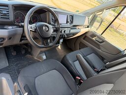 VW Crafter Kasten 35 mittellang FWD, teilverglast