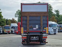 Ekeri 2 axle box with sidedoors - Zepro loadlift - St...