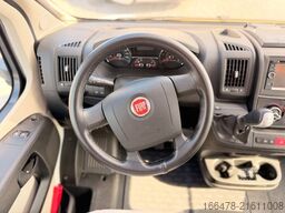 EURAMOBIL Profila T 720 QB *Queensbett-Automatik*