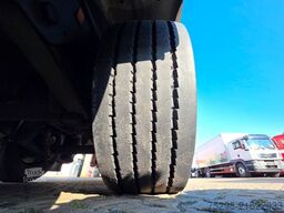 SCHMITZ CARGOBULL SKO 24/L FP25 / Faltwand / Liftachse