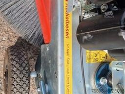 Westermann Radialbesen WR 870 mit Honda Motor