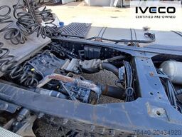 IVECO AS440S46T/FPLT mit Kipphydraulik