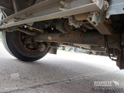 Schmitz Cargobull Curtainsider Standard Staplerhalterung Getränke