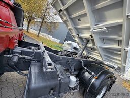 Mercedes-Benz Axor 1829 - 132 Tkm - HMF Kran - EURO5