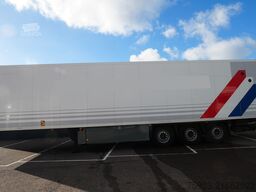 Schmitz Cargobull Bi-temperature refrigerated trailer