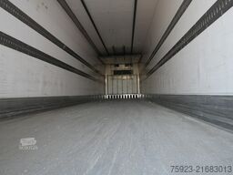 LAMBERET 3 Axle frigo trailer Carrier Vector 1950 Bi-Temp