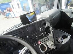 Mercedes-Benz AROCS 2640