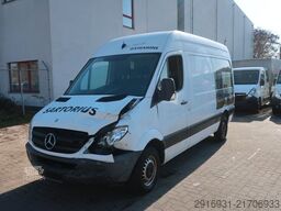 MERCEDES-BENZ Sprinter II Kasten 210 CDI / Nr. 174