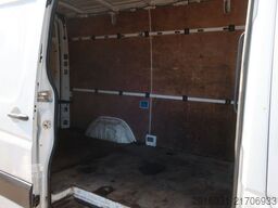 MERCEDES-BENZ Sprinter II Kasten 210 CDI / Nr. 174