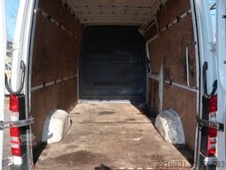 MERCEDES-BENZ Sprinter II Kasten 210 CDI / Nr. 174