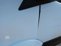 MERCEDES-BENZ Sprinter II Kasten 210 CDI / Nr. 174