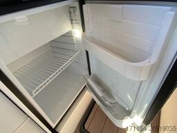 VANTOURER Van 600 L , mit Aufstelldach,Längsbetten,Automat