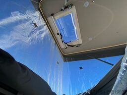 VANTOURER Van 600 L , mit Aufstelldach,Längsbetten,Automat