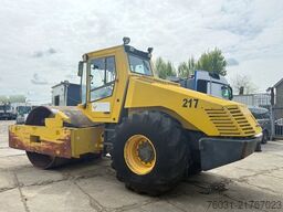 BOMAG BW225D-3 Roller with vibration *NO ENGINE*