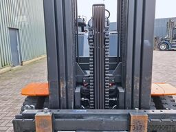 Toyota 9FBM70T Electric, 7 Tons Capacity, Lift Height 4.7