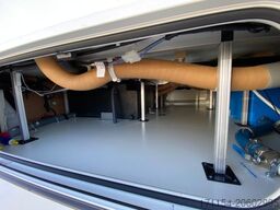 EURAMOBIL Terrestra A 570 HS, Hubstützen, AHK, SAT,Luftfed