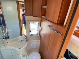 EURAMOBIL Terrestra A 570 HS, Hubstützen, AHK, SAT,Luftfed