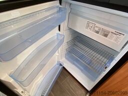 EURAMOBIL Terrestra A 570 HS, Hubstützen, AHK, SAT,Luftfed