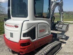 Takeuchi TB 225